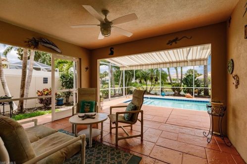 4091 Los Altos Ct, Naples FL 34109-1309 exterior