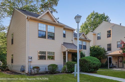 1200 Dahlia Ct, Jackson Twp, NJ 08527-4160