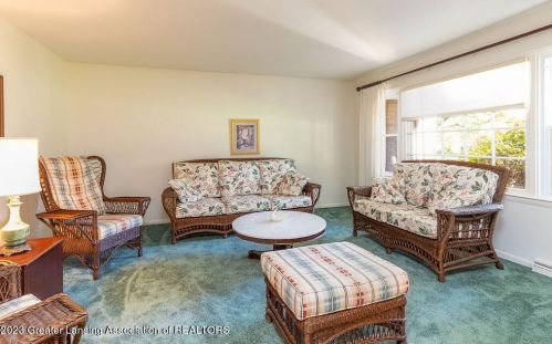 3914 Pr Ln, Dewitt MI exterior