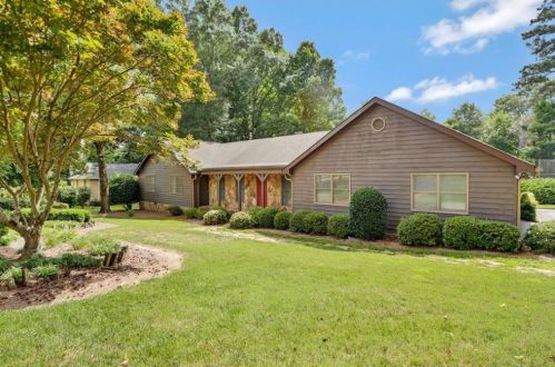 2193 Pond Rd, Duluth, GA 30096-4436