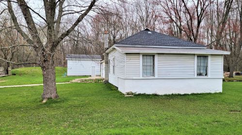 12631 Harvard Ave, Cedar Springs, MI 49319-9760