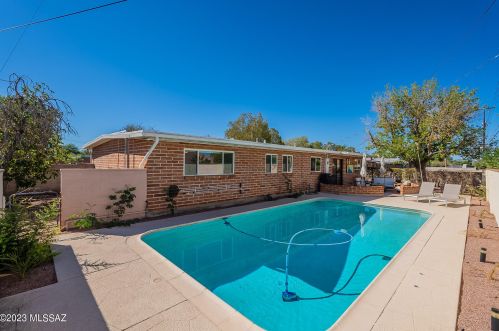 4749 Bermuda St, Tucson AZ  85712-2015 exterior