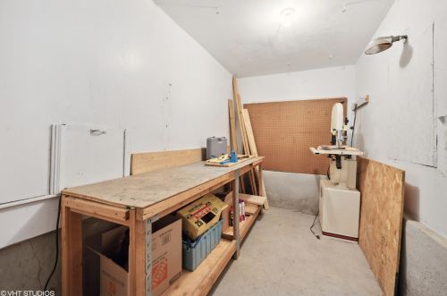 2439 Monitor Ave, Chicago IL 60639-2327 exterior