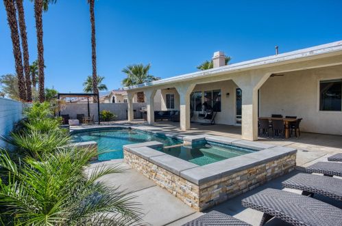 43244 Freesia Pl, Indio CA  92201-8947 exterior