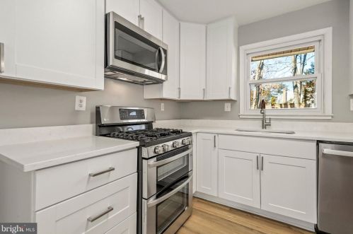 4500 Kling Dr, Alexandria VA 22312-1509 exterior