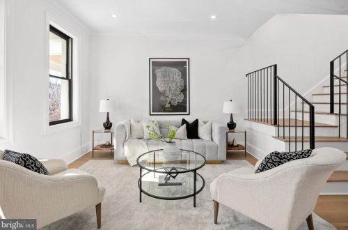 27 W St, Washington DC  20001-1068 exterior