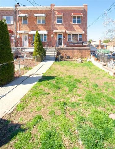 1047 Swinton Ave, Bronx NY  10465-1921 exterior