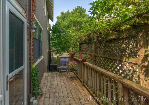 636 College Ave, Grand Rapids MI 49503-5305 exterior