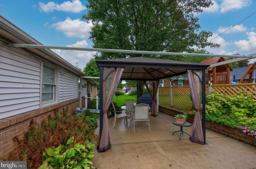 1926 Drexel Ave, Lancaster PA 17602-3302 exterior