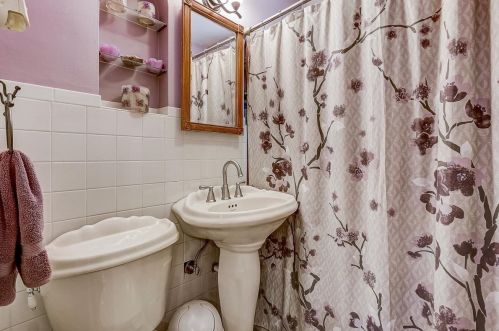 4017 Springfield Ave, Chicago IL 60618-1916 exterior