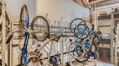 4745 Ravenswood Ave, Chicago IL  60640-4450 exterior