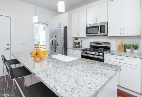 1646 5th St, Philadelphia PA  19122-1208 exterior