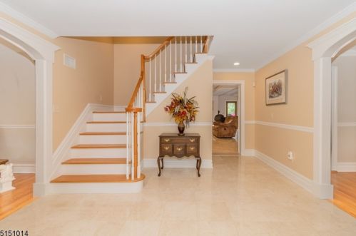 1 Briarcliffe Dr, Scotch Plains NJ 07076-2314 exterior