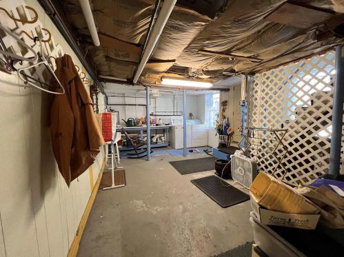 22 South St, Concord NH 03301-2664 exterior