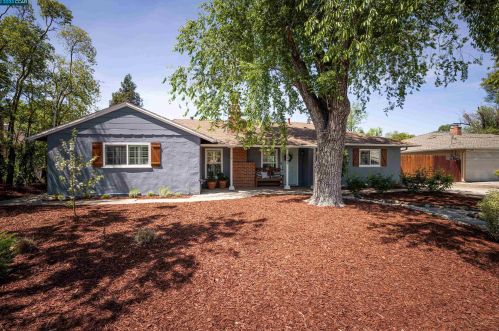 1962 Elinora Dr, Concord CA  94523-2828 exterior