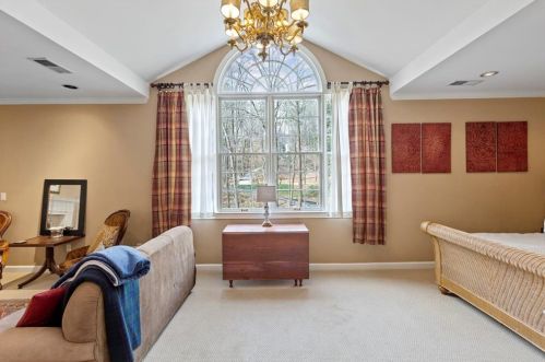 3611 Cloudland Dr, Atlanta GA 30327-2907 exterior