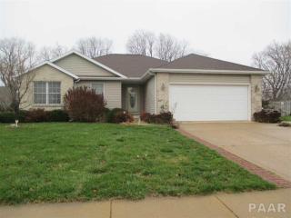 605 Deerfield Dr, Pekin, IL 61554-9573