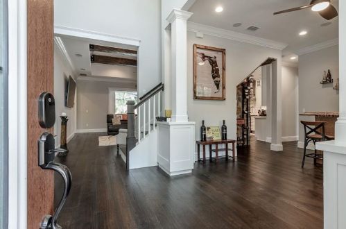 305 Hanna Ave, Tampa FL  33604-6633 exterior