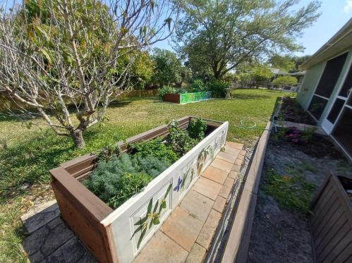 1719 Leafy Rd, Fort Pierce FL 34953-1356 exterior