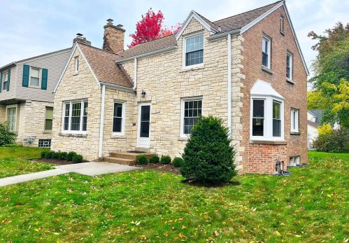 5110 Shoreland Ave, Milwaukee WI  53217-5541 exterior