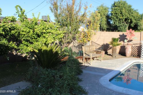 2930 Cavalier Dr, Phoenix AZ 85019-1717 exterior