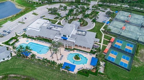 8602 Logia Cir, Boynton Beach FL 33472-7112 exterior