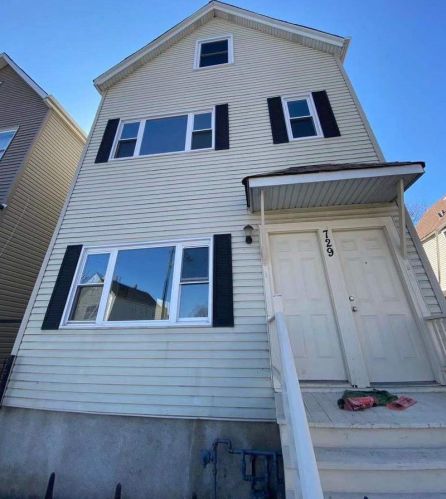 729 48th St, Chicago IL  60609-4431 exterior