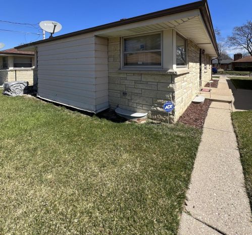 4437 74th St, Milwaukee WI  53218-5429 exterior