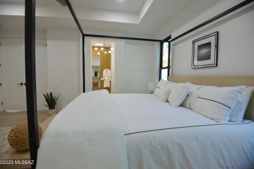 2302 5th St, Tucson AZ  85719-5209 exterior