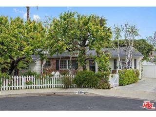 526 Bentley Ave, Los Angeles CA  90049-3501 exterior