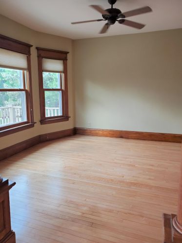 5613 Lloyd St, Milwaukee, WI 53208-1004