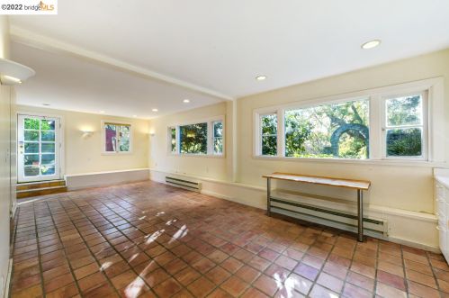 422 Colusa Ave, Berkeley CA 94707-1545 exterior