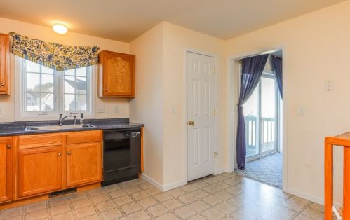 63 Alice Dr, Concord NH 03303-2034 exterior