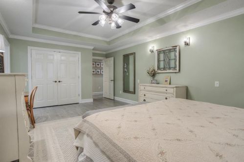 1113 Southwood Dr, Huntsville TX 77340-2452 exterior