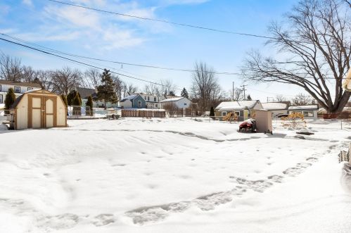 1210 104, Milwaukee WI 53214-3928 exterior