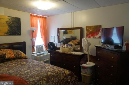 1851 Cambria St, Philadelphia PA 19134-3519 exterior