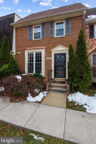 2685 Centennial Ct, Alexandria, VA 22311-1303