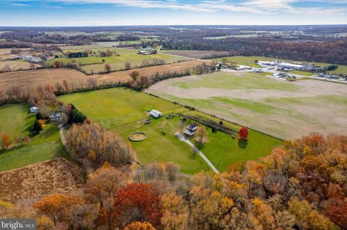 262 Lk Rd, Pilesgrove NJ 08098-3008 exterior