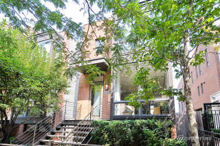 1748 Diversey Pkwy, Chicago IL  60614-1011 exterior