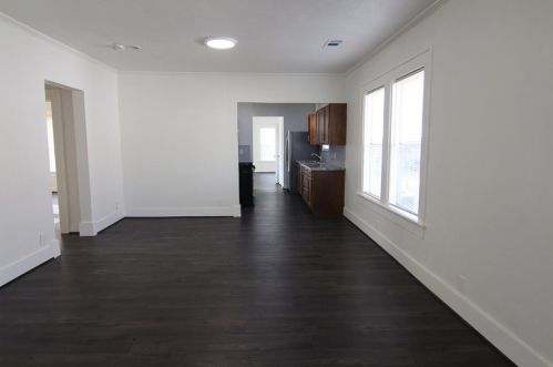 511 Cristler Ave, Dallas TX  75223-1344 exterior