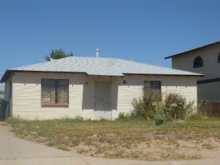 2906 Campo Bello Dr, Phoenix AZ  85032-2032 exterior