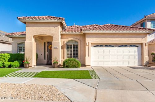 2628 Carson Rd, Phoenix, AZ 85041-6441