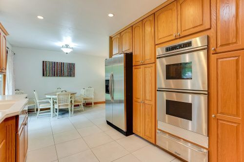 2160 County Rd F, Saint Paul MN 55110-3802 exterior