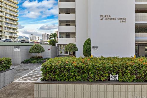 2542 Date St, Honolulu HI  96826-5528 exterior