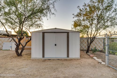 9301 29th St, Tucson AZ  85710-8015 exterior