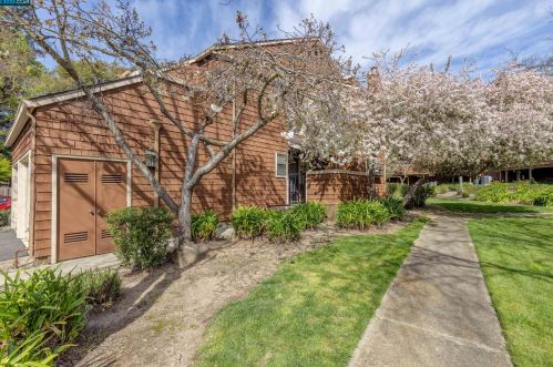 20 Royston Walk, Concord, CA 94523-2078