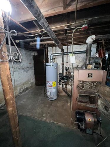 131 Daboll St, Providence RI 02907-2529 exterior