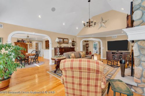 298 Trenton Ave, Berkeley Township NJ 08721-2315 exterior