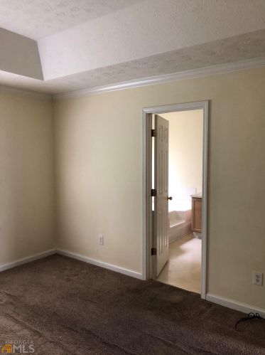 2880 Fld Spg Dr, Lithonia GA 30058-3851 exterior