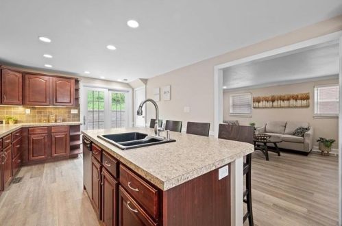 3848 Dalewood St, Pittsburgh PA 15227-3424 exterior